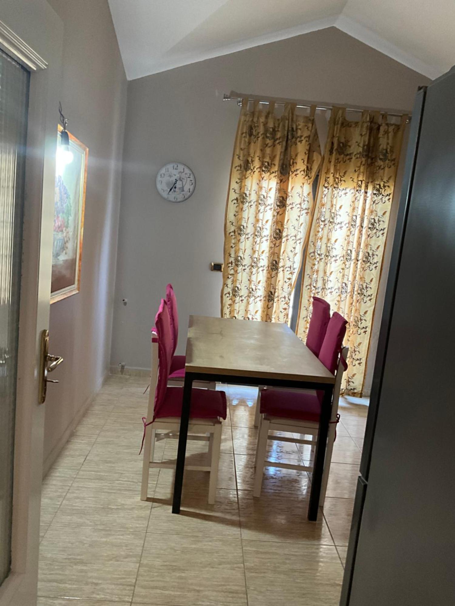 Italian Style Apartment Dıraç Dış mekan fotoğraf